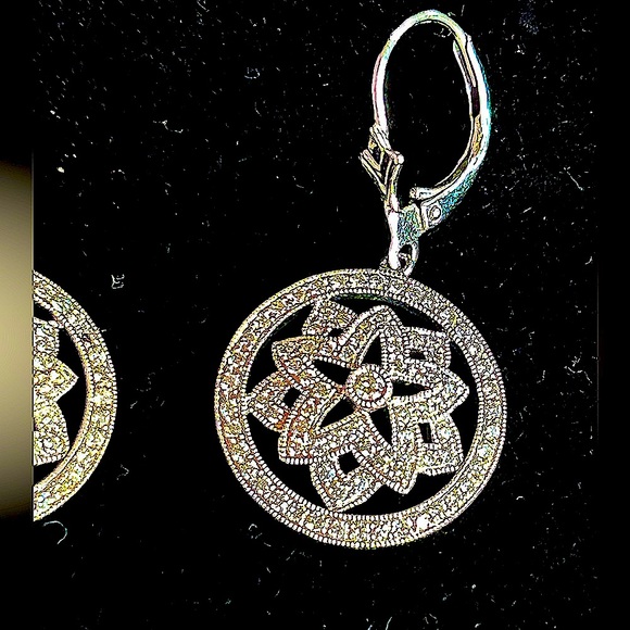 Vintage 18k Natural Diamond Drop Earrings - Picture 2 of 10